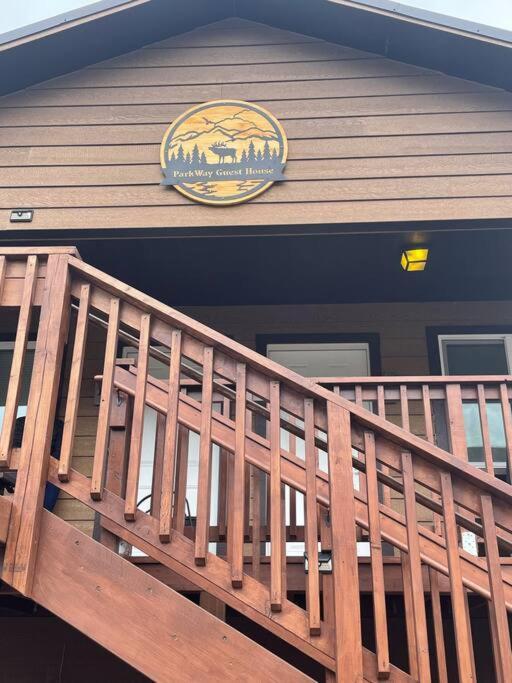 Parkway Yellowstone Guest House #7 Gardiner Exterior foto