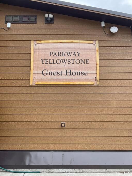 Parkway Yellowstone Guest House #7 Gardiner Exterior foto